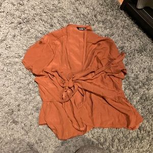rust orange tie-up top!